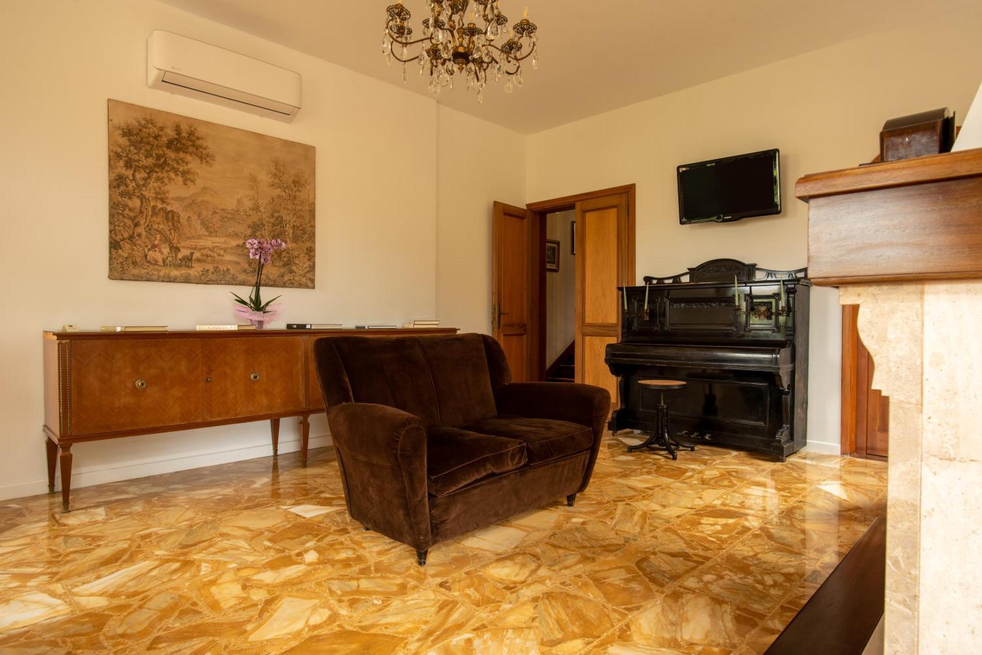 Locanda Dei Buoni E Cattivi Cagliari Exterior foto